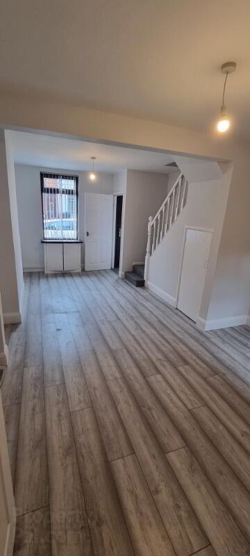 11 Rockville Street 3 of 8