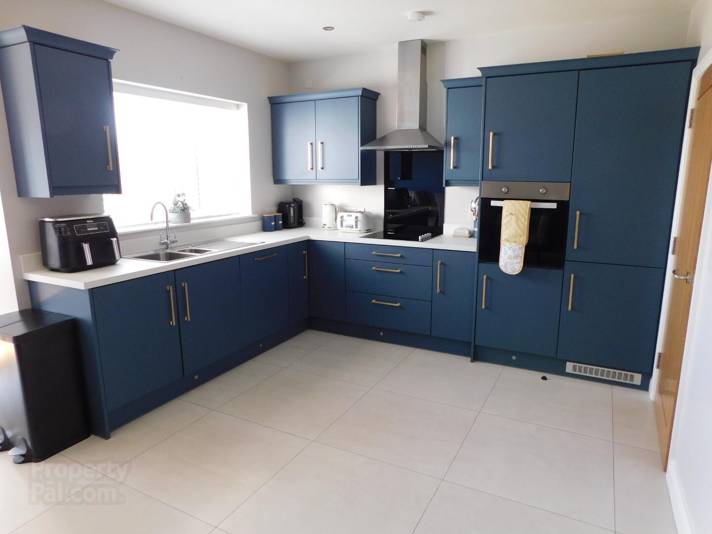 232 Newtownsaville Road 5 of 15