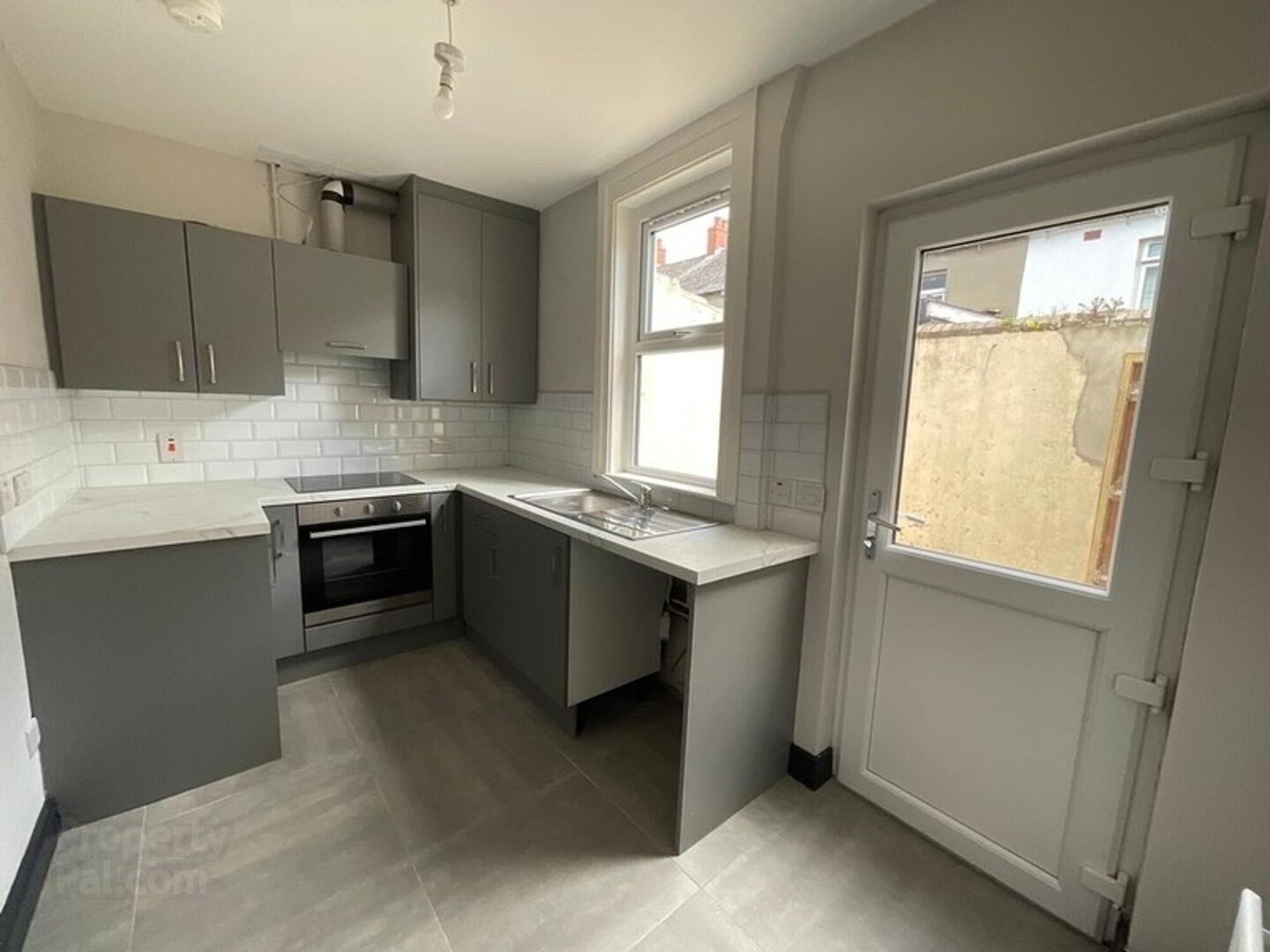 7 Acton Street 5 of 9