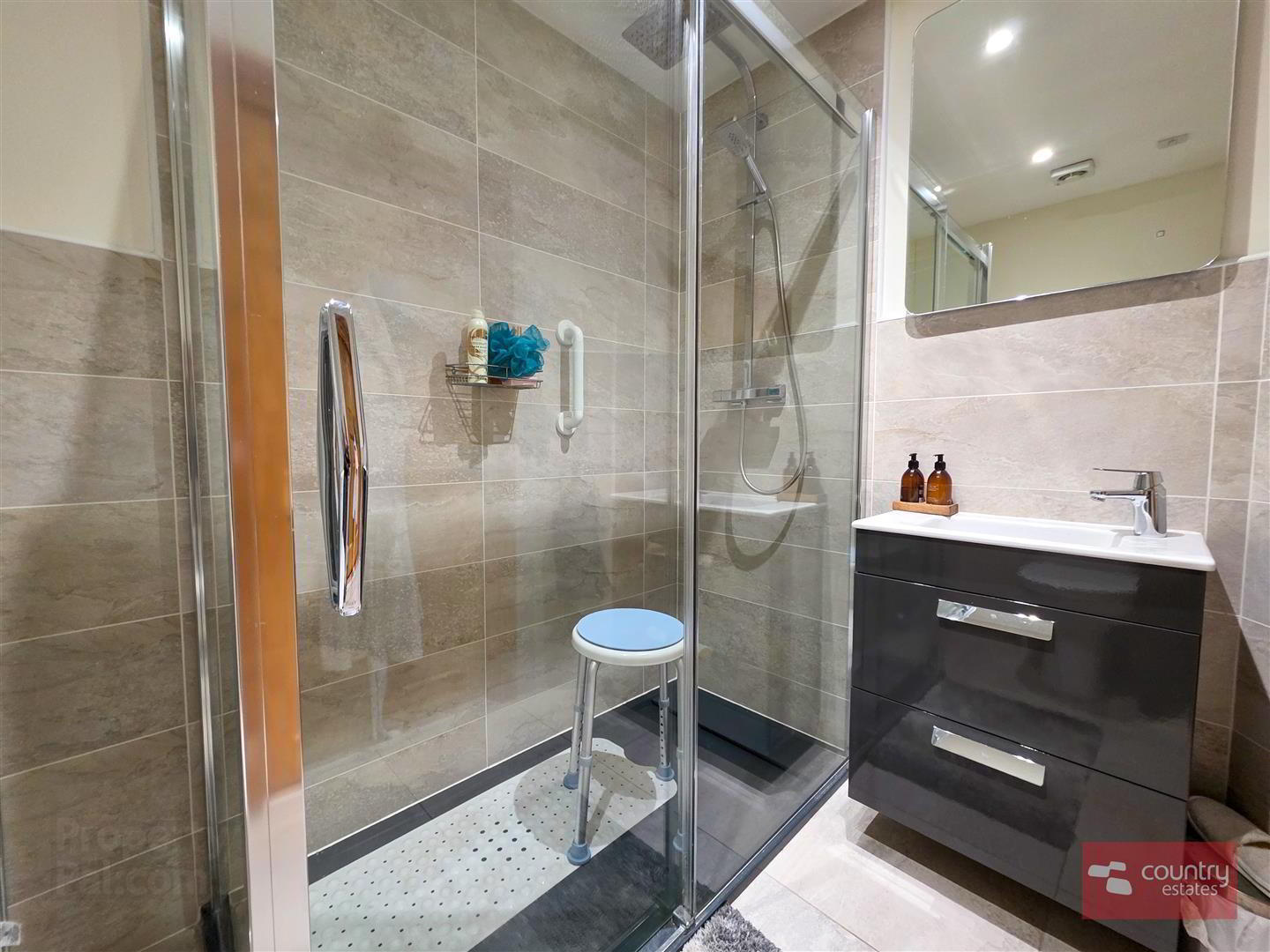 Apt 7, Lynview Mews 17 of 17