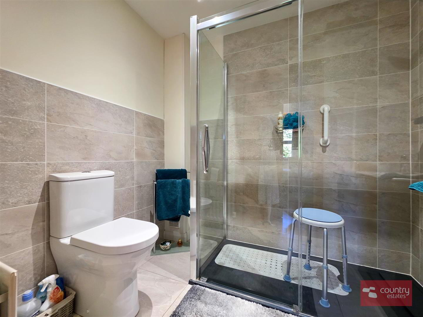 Apt 7, Lynview Mews 16 of 17