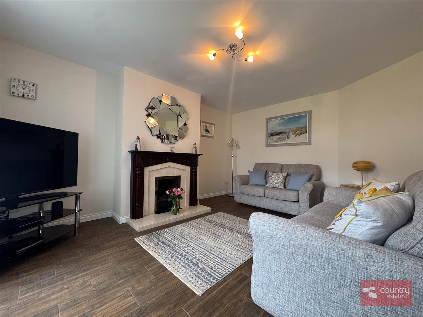 16 Huntingdale Way 4 of 25