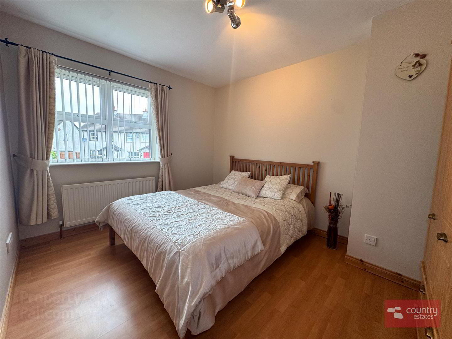 16 Huntingdale Way 15 of 25