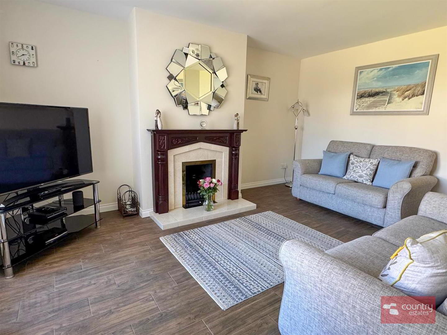 16 Huntingdale Way 5 of 27
