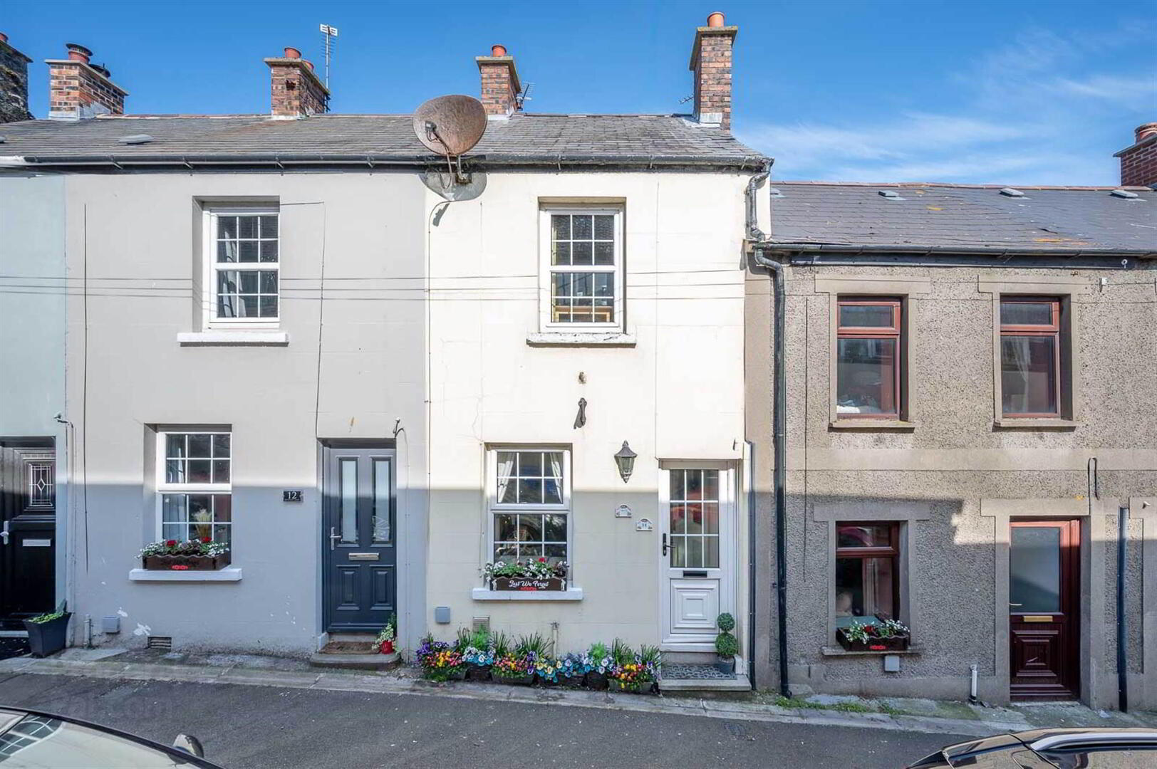 14 Hunters Lane 1 of 14