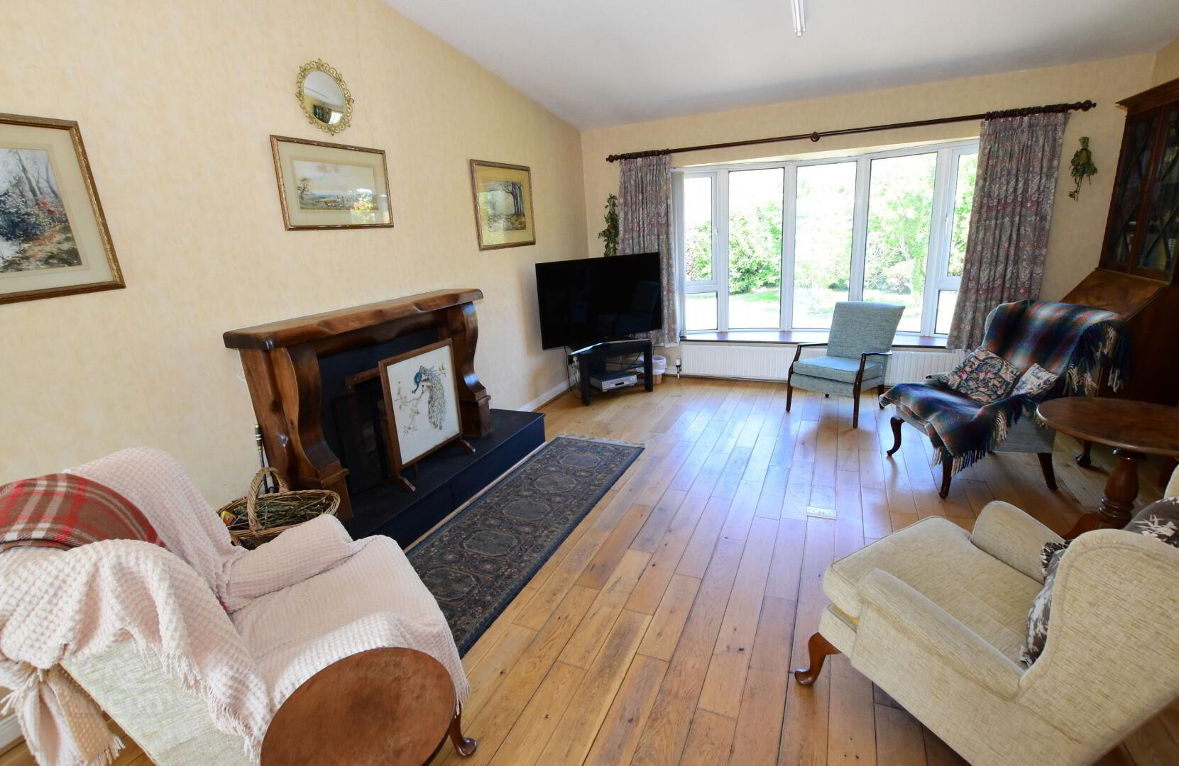 property description image