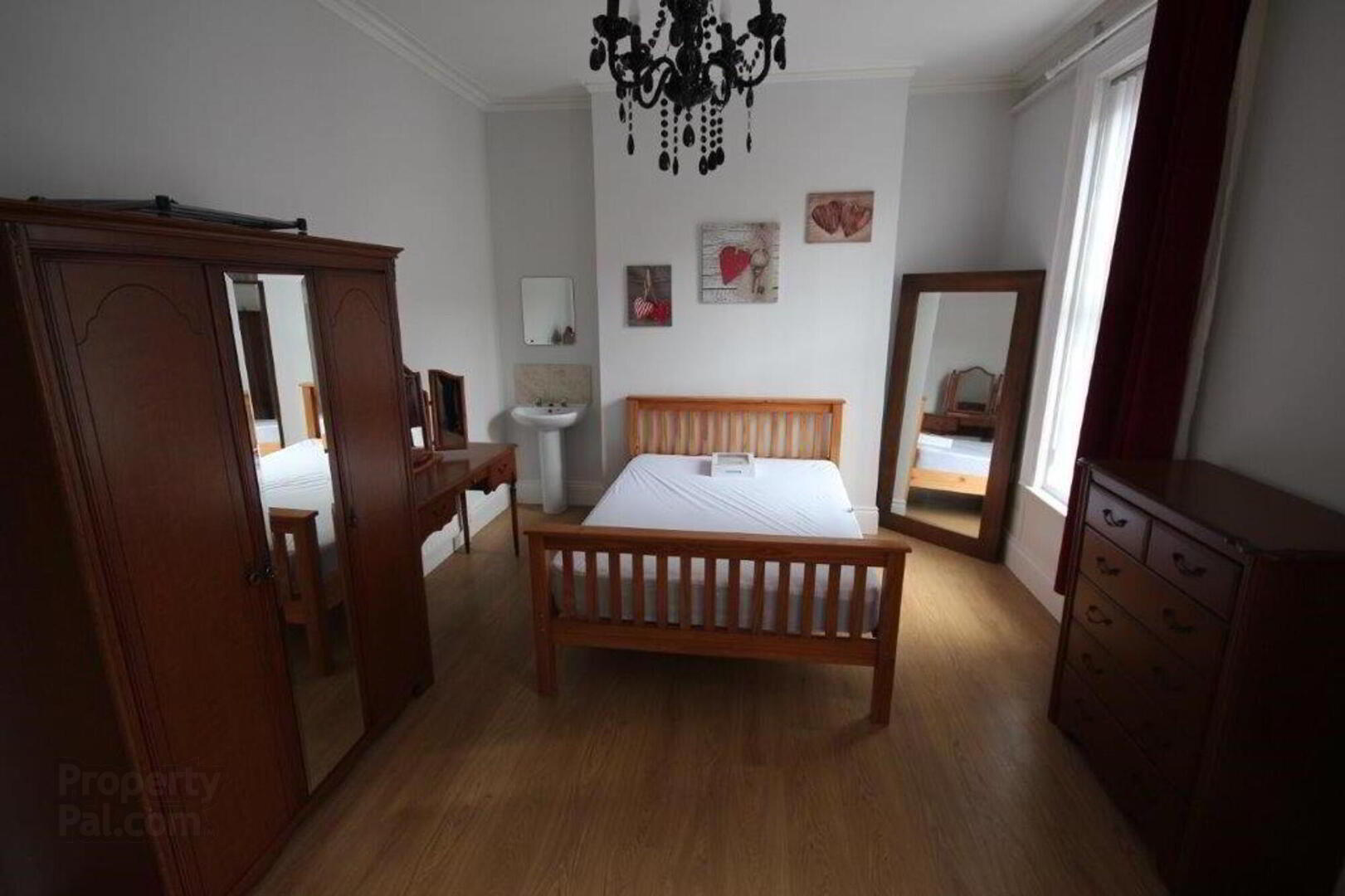 Rooms 1,2,3, 4,5,6. 7, 12 Malone Avenue 6 of 17