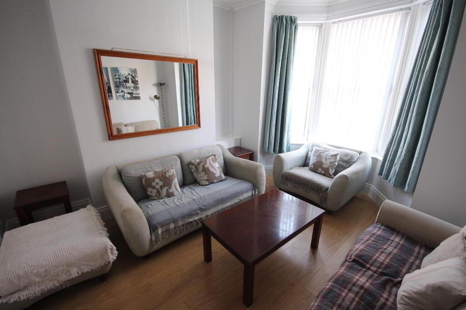 property description image