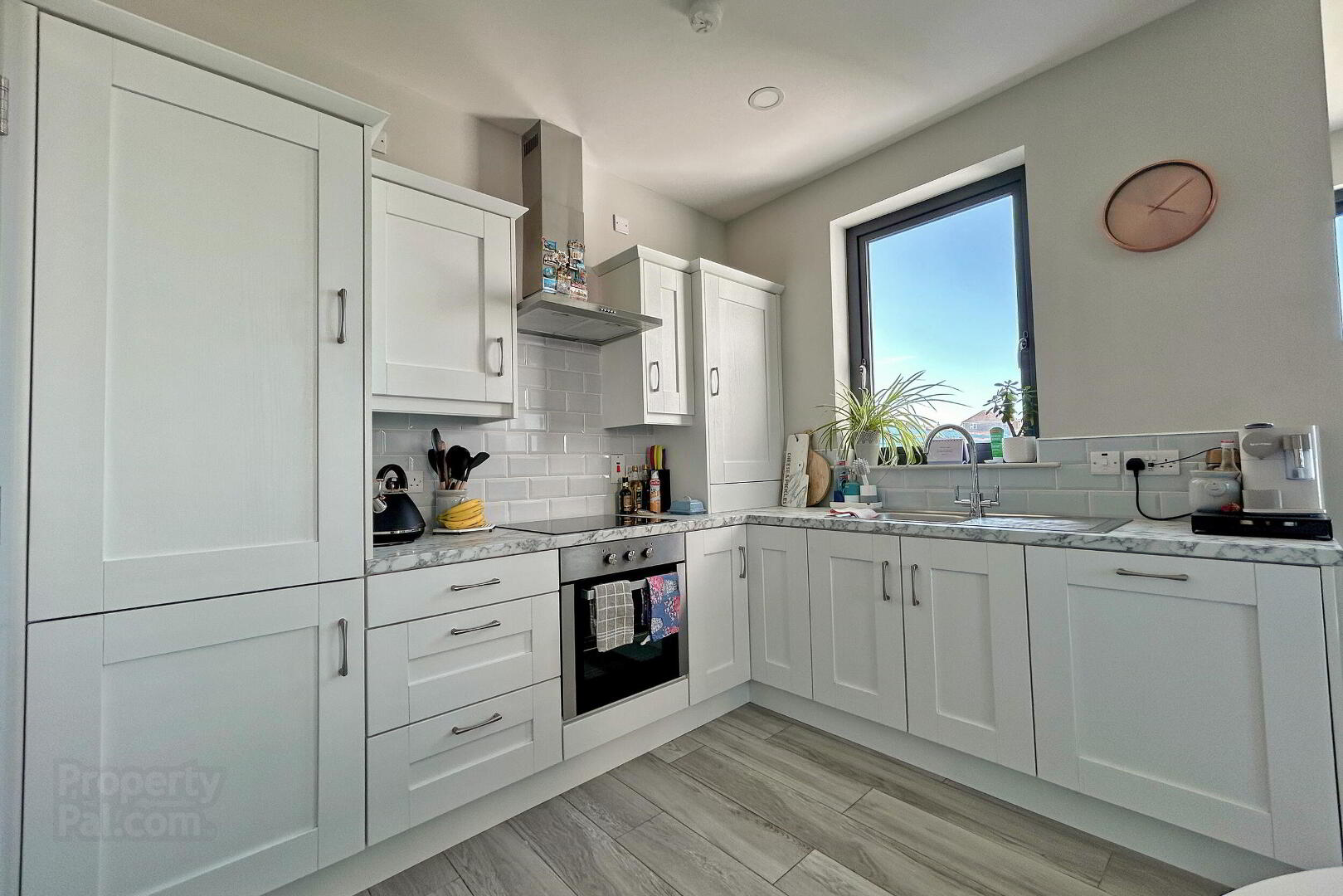 15 Hatheran Square 4 of 22