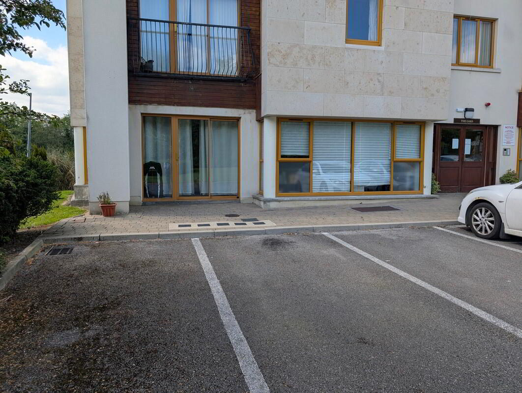 Apt. 1 The Oaks, Woodford Meadows 3 of 30