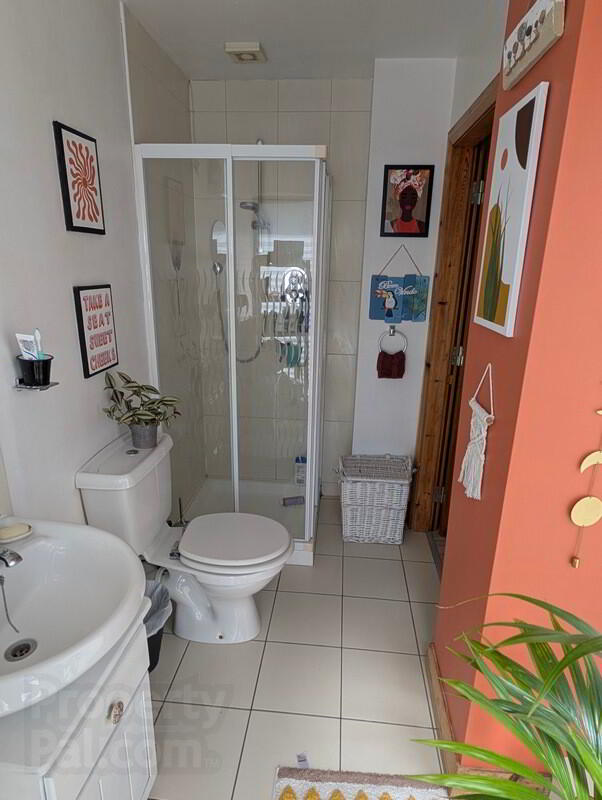 Apt. 1 The Oaks, Woodford Meadows 13 of 30