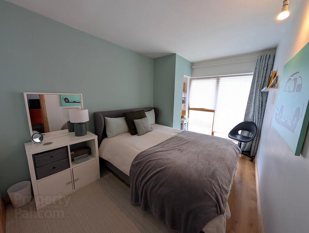 Apt. 1 The Oaks, Woodford Meadows 15 of 30