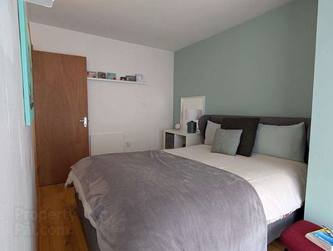 Apt. 1 The Oaks, Woodford Meadows 16 of 30