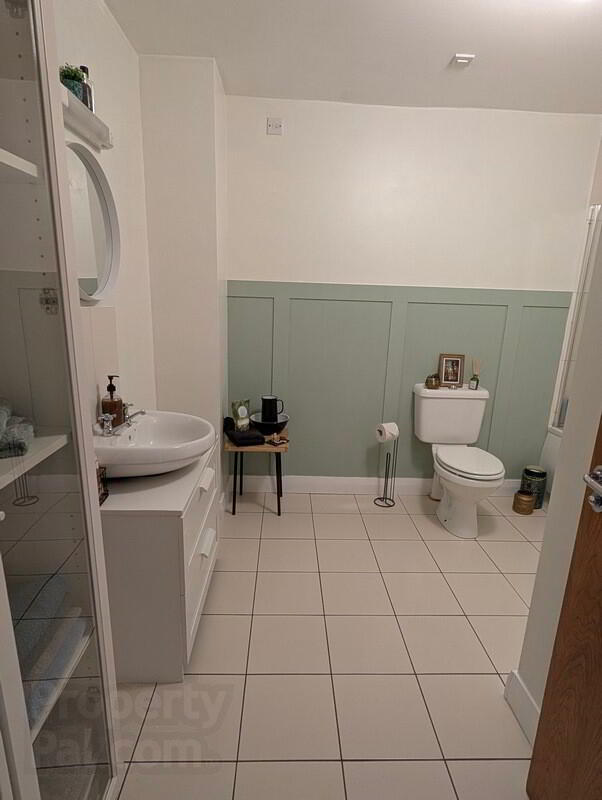 Apt. 1 The Oaks, Woodford Meadows 18 of 30