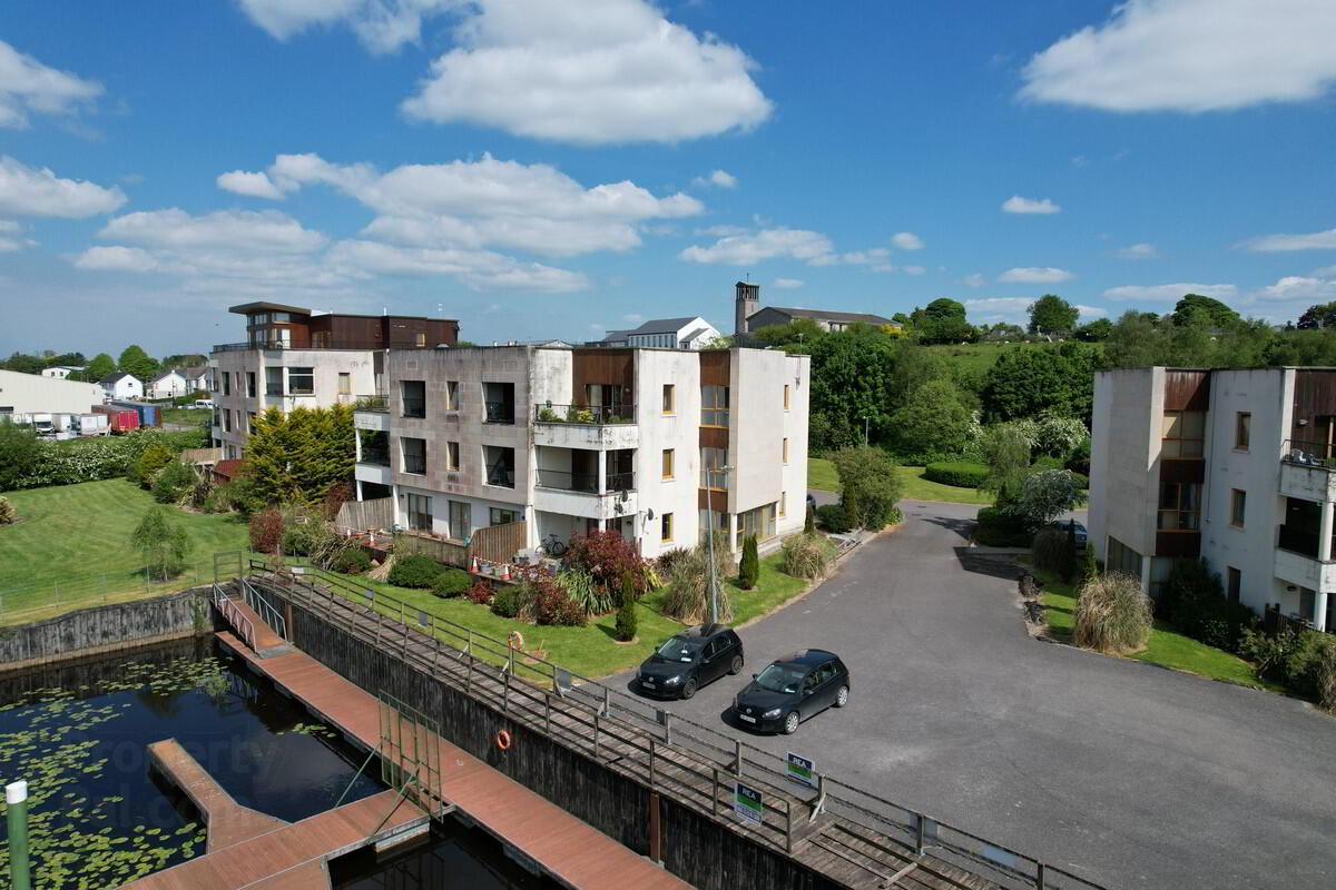 Apt. 1 The Oaks, Woodford Meadows 25 of 30