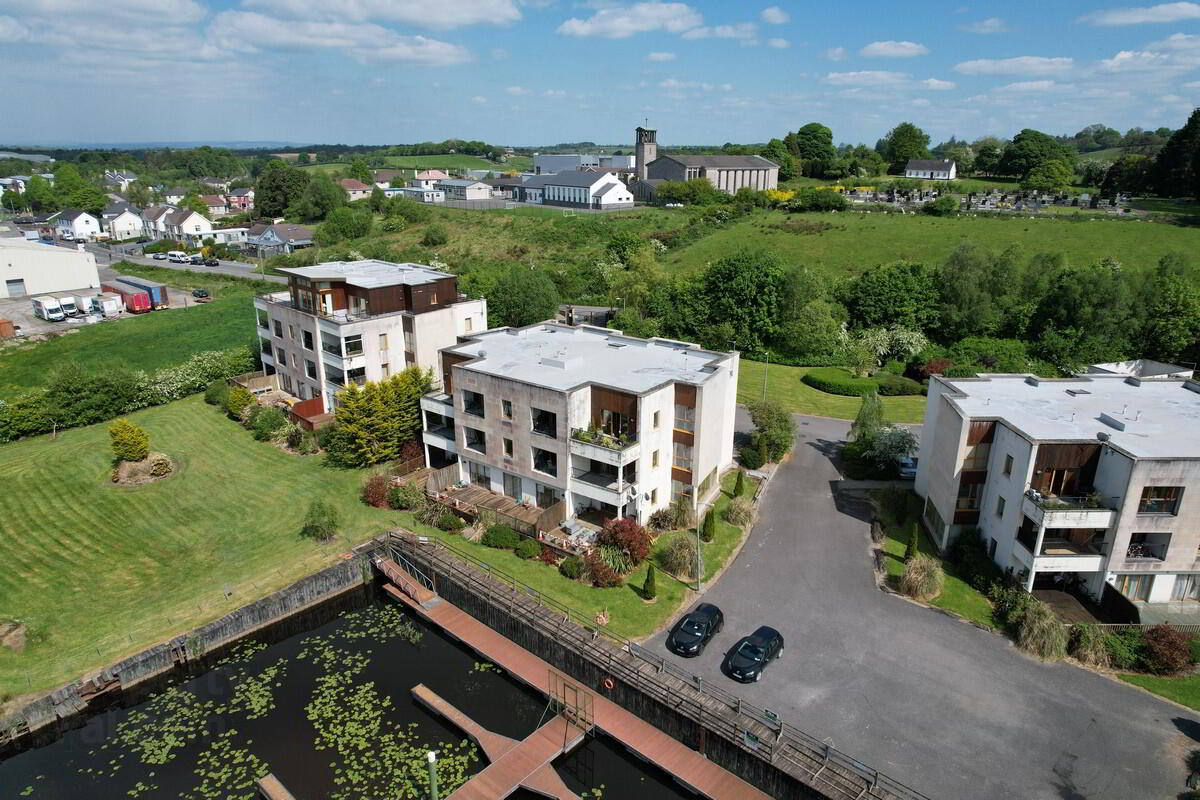 Apt. 1 The Oaks, Woodford Meadows 26 of 30