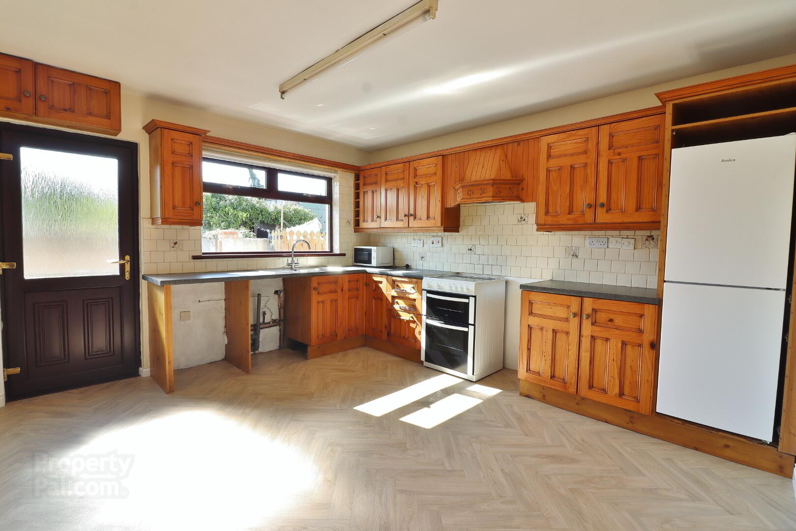 34 Garland Avenue 4 of 10