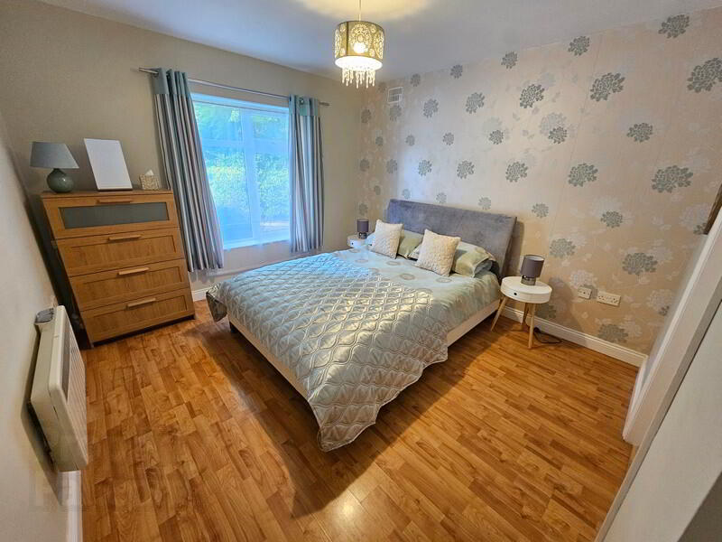 Apt. 1 Annalee, Russell Quay 14 of 19
