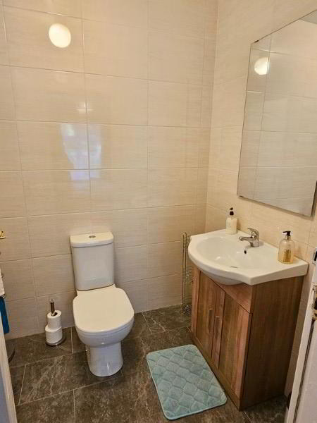 Apt. 1 Annalee, Russell Quay 15 of 19