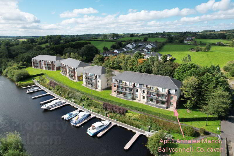 Apt. 1 Annalee, Russell Quay 19 of 19