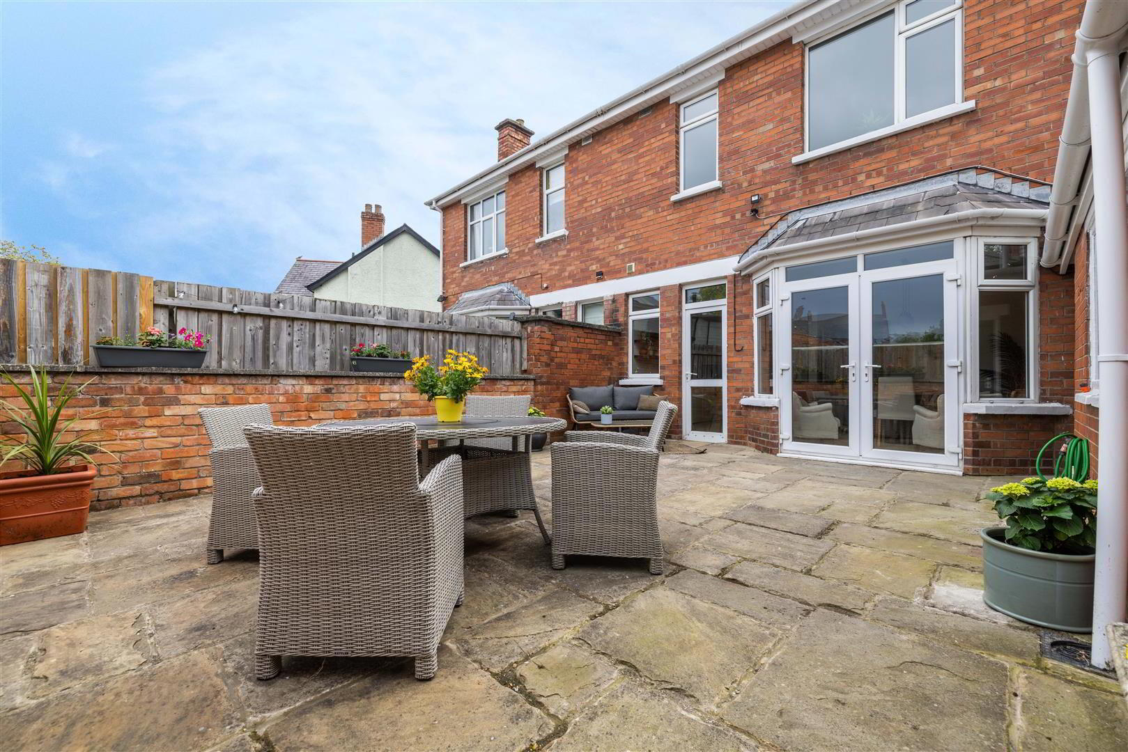 8 Ravensdene Crescent 25 of 28