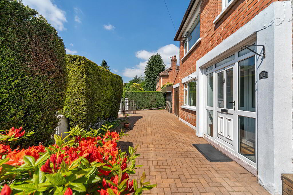 10 Ascot Gardens 3 of 30