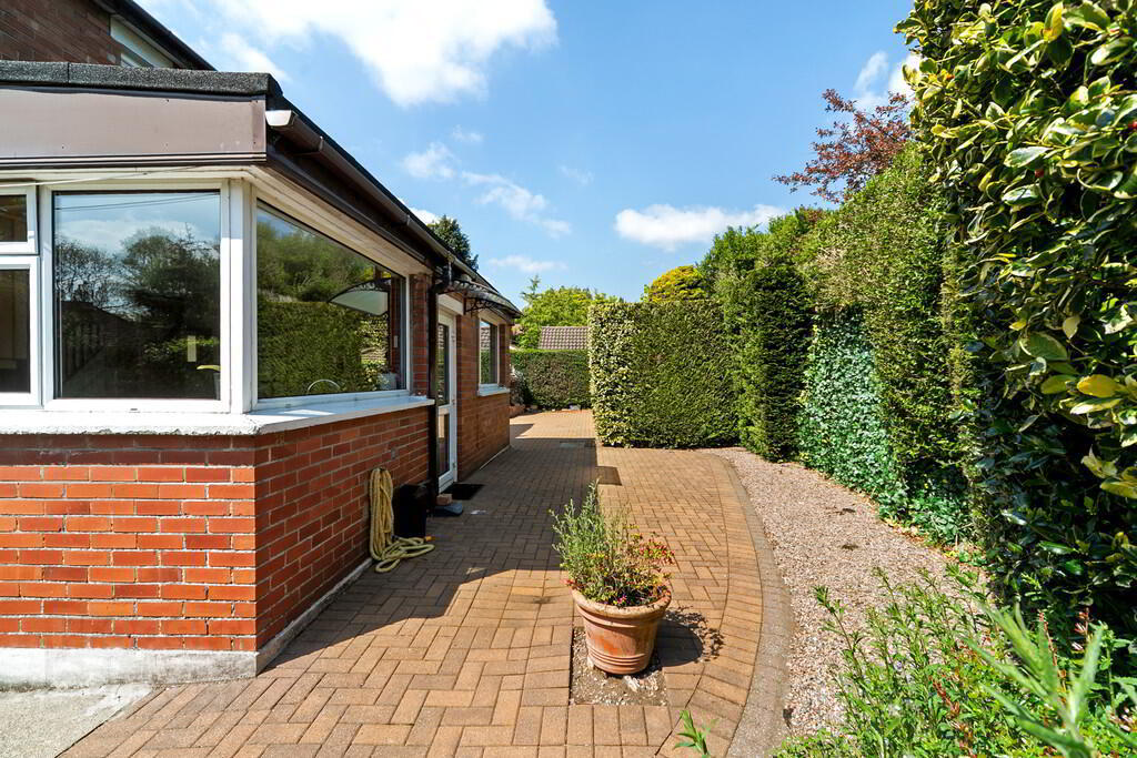 10 Ascot Gardens 28 of 30