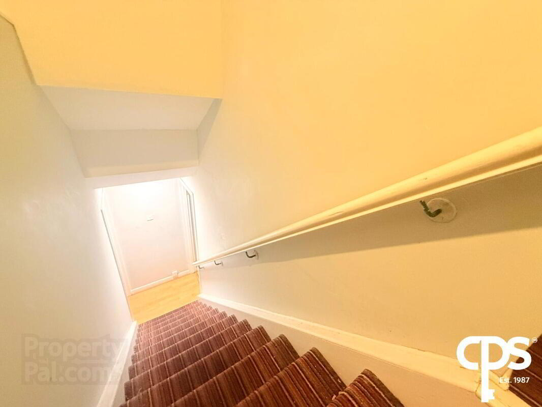 2 Meadowbank Street 3 of 7