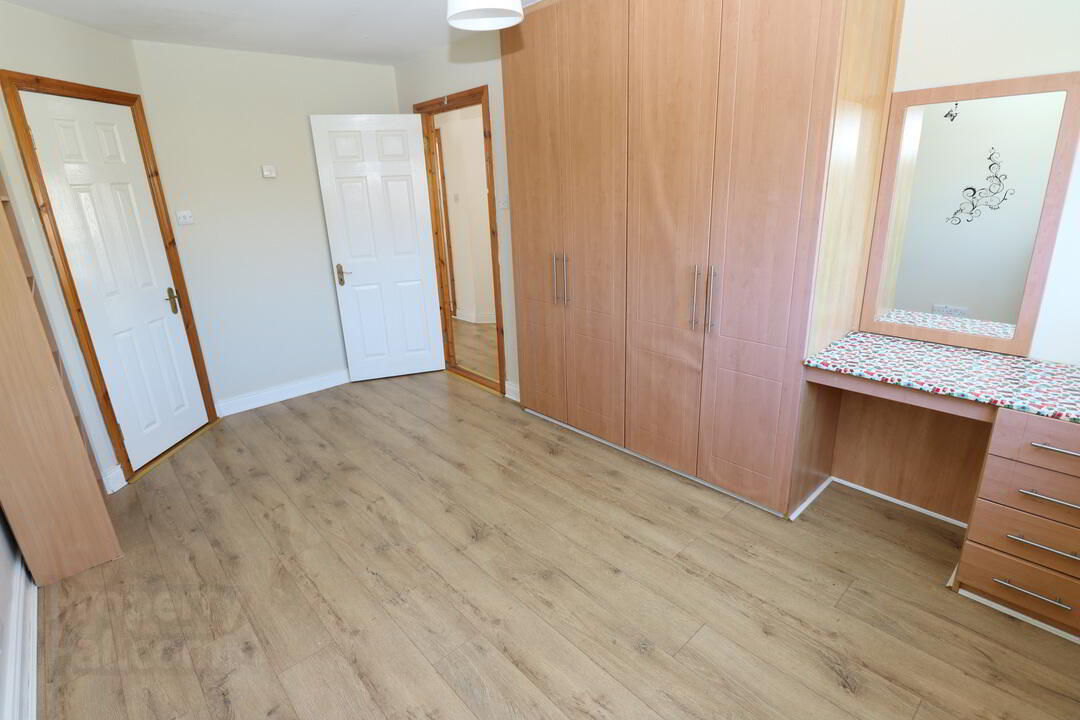 22 Park Way 16 of 30