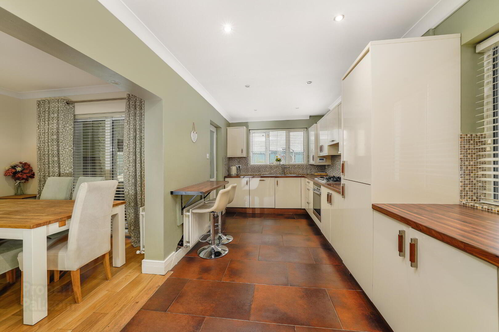 35 Monastery Gate Close 10 of 39