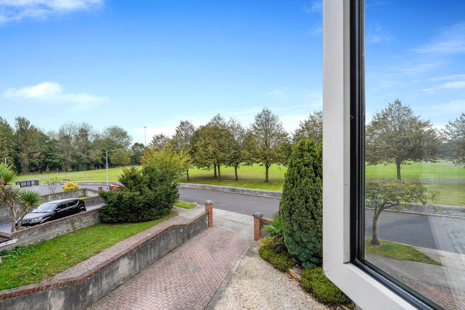 35 Monastery Gate Close 28 of 39