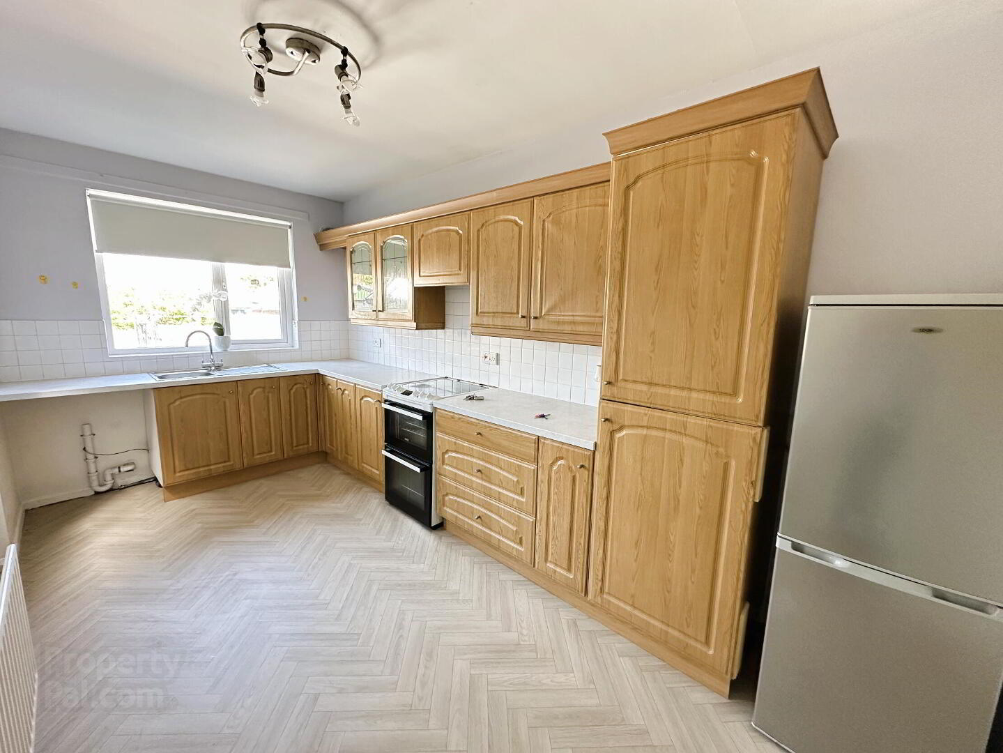 6 Kenlis Street 5 of 17