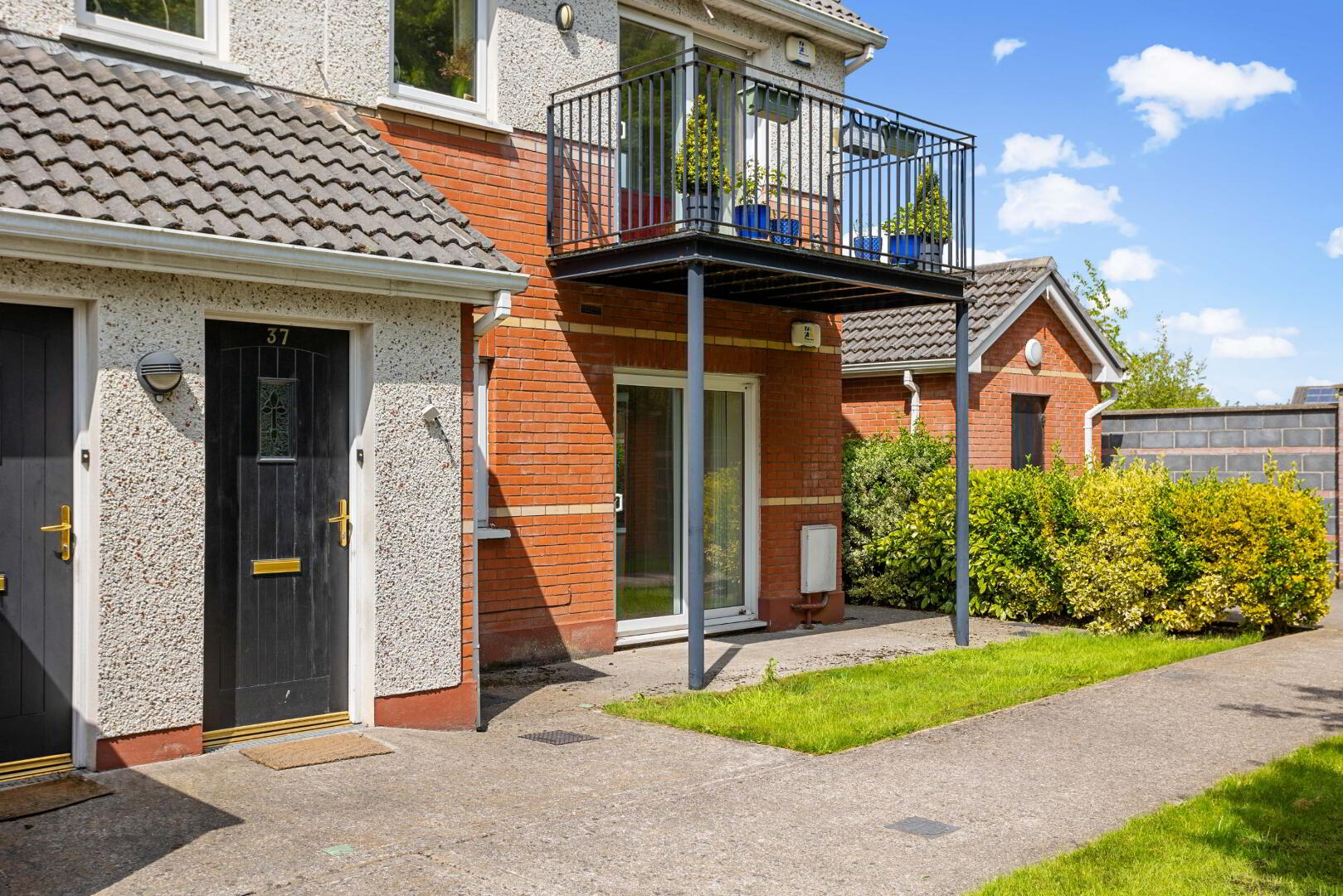 property description image