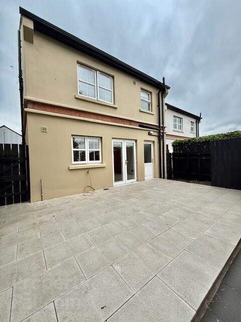 4 The Manse 25 of 25