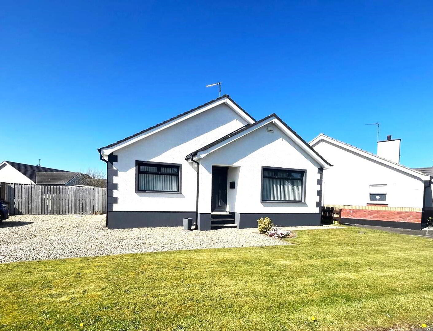 Holiday Let, 61 Primrose Gardens 1 of 10
