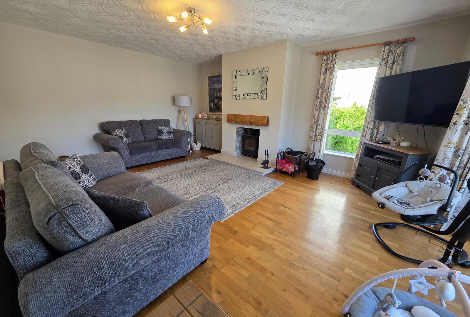 10 Castlehill Crescent 3 of 22