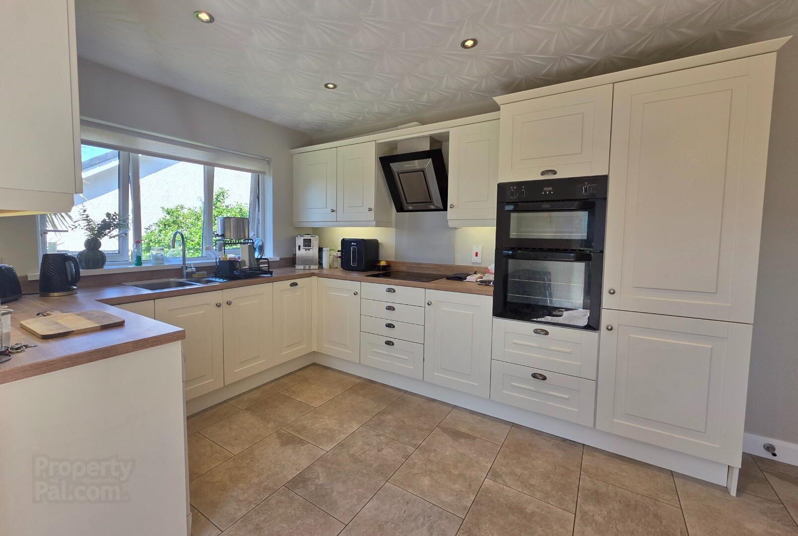 10 Castlehill Crescent 6 of 22