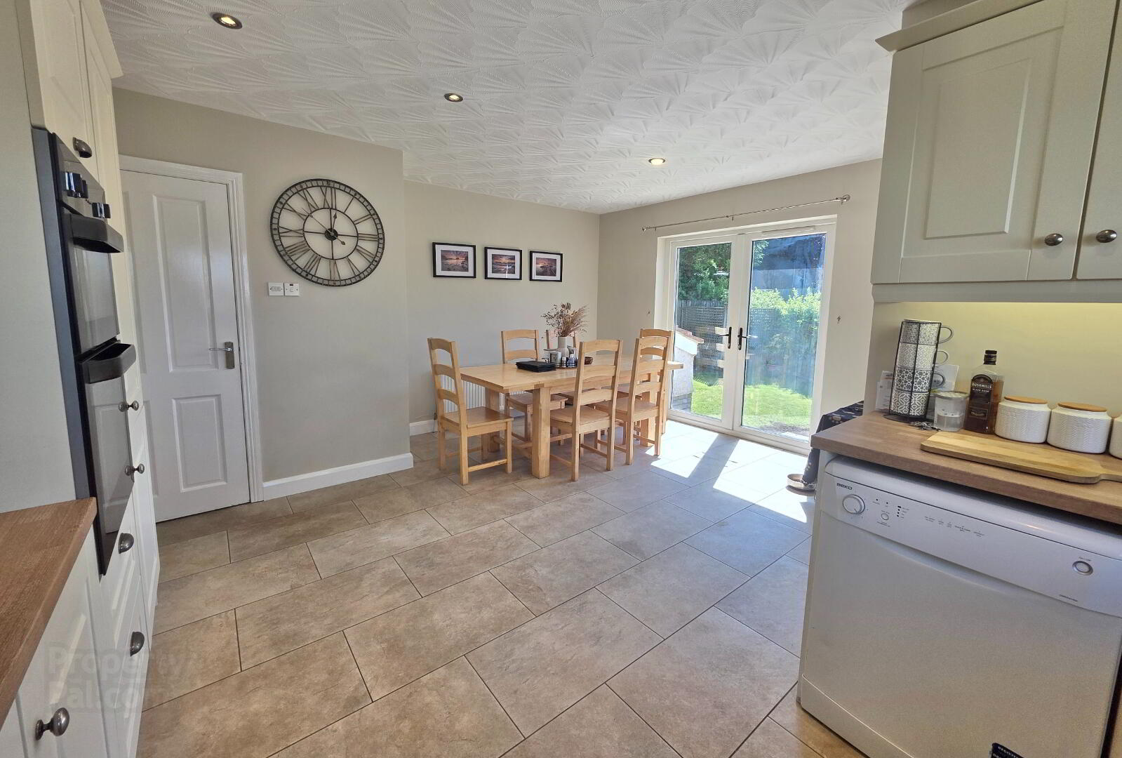 10 Castlehill Crescent 7 of 22