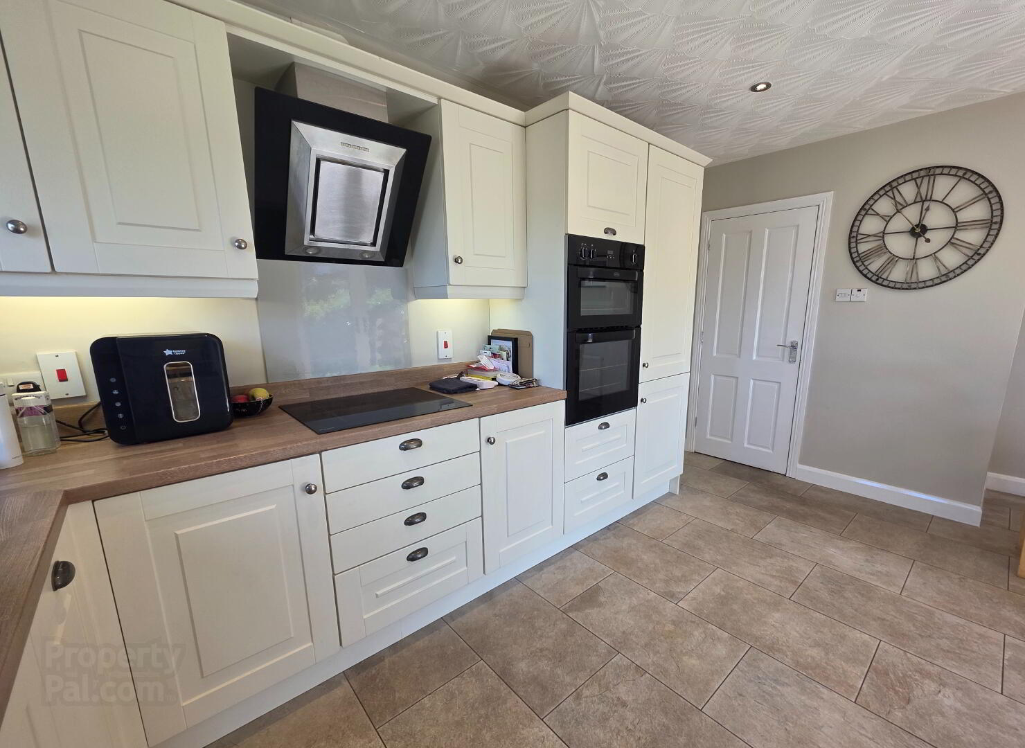 10 Castlehill Crescent 9 of 22
