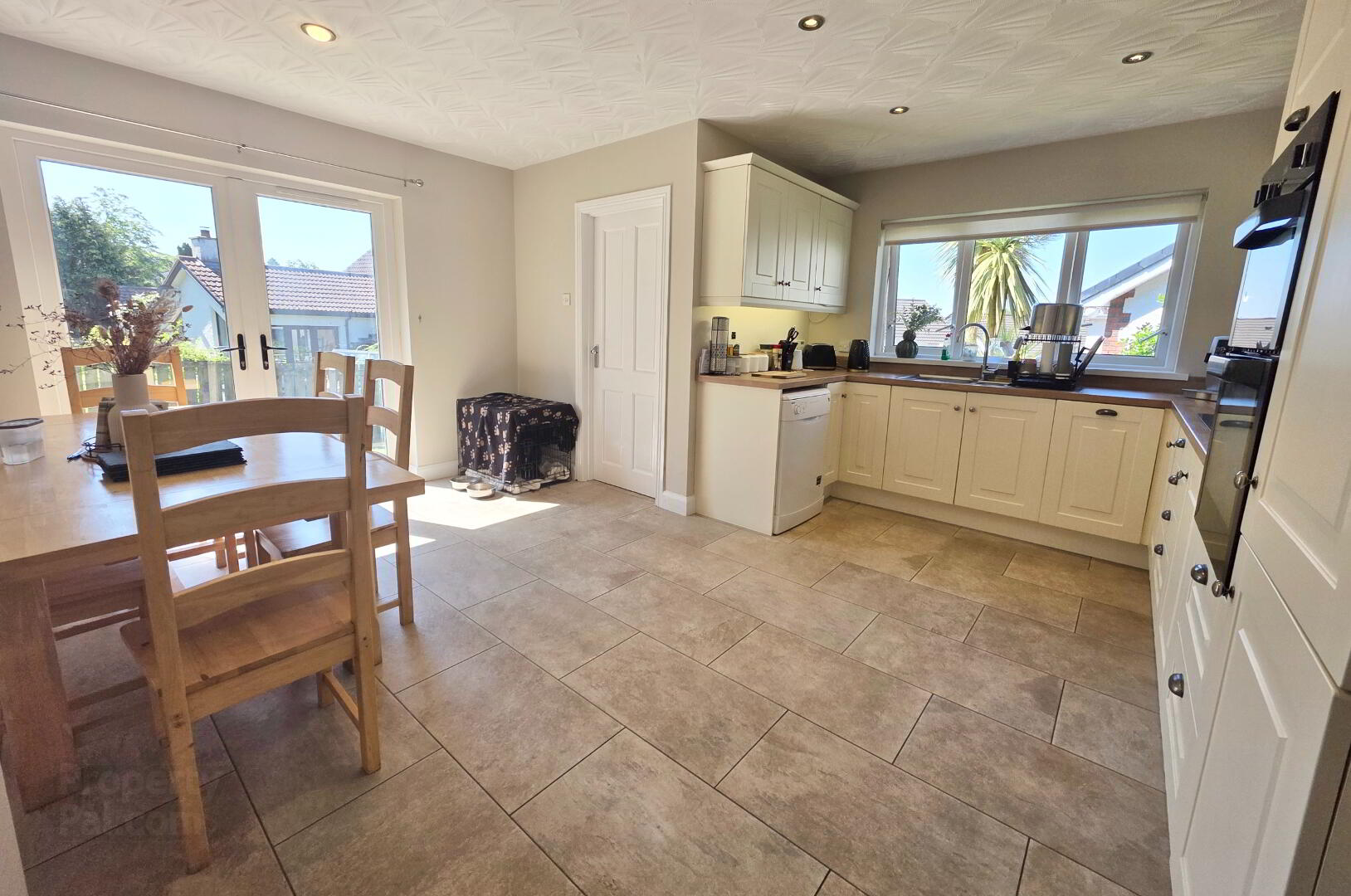10 Castlehill Crescent 11 of 22