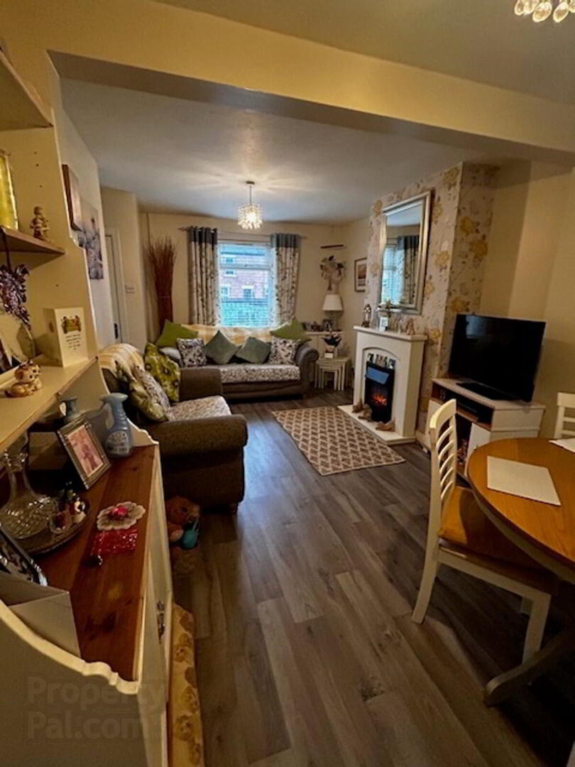 28 Parkgate Gardens , Sydenham , BELFAST, Select, A State 3 of 7
