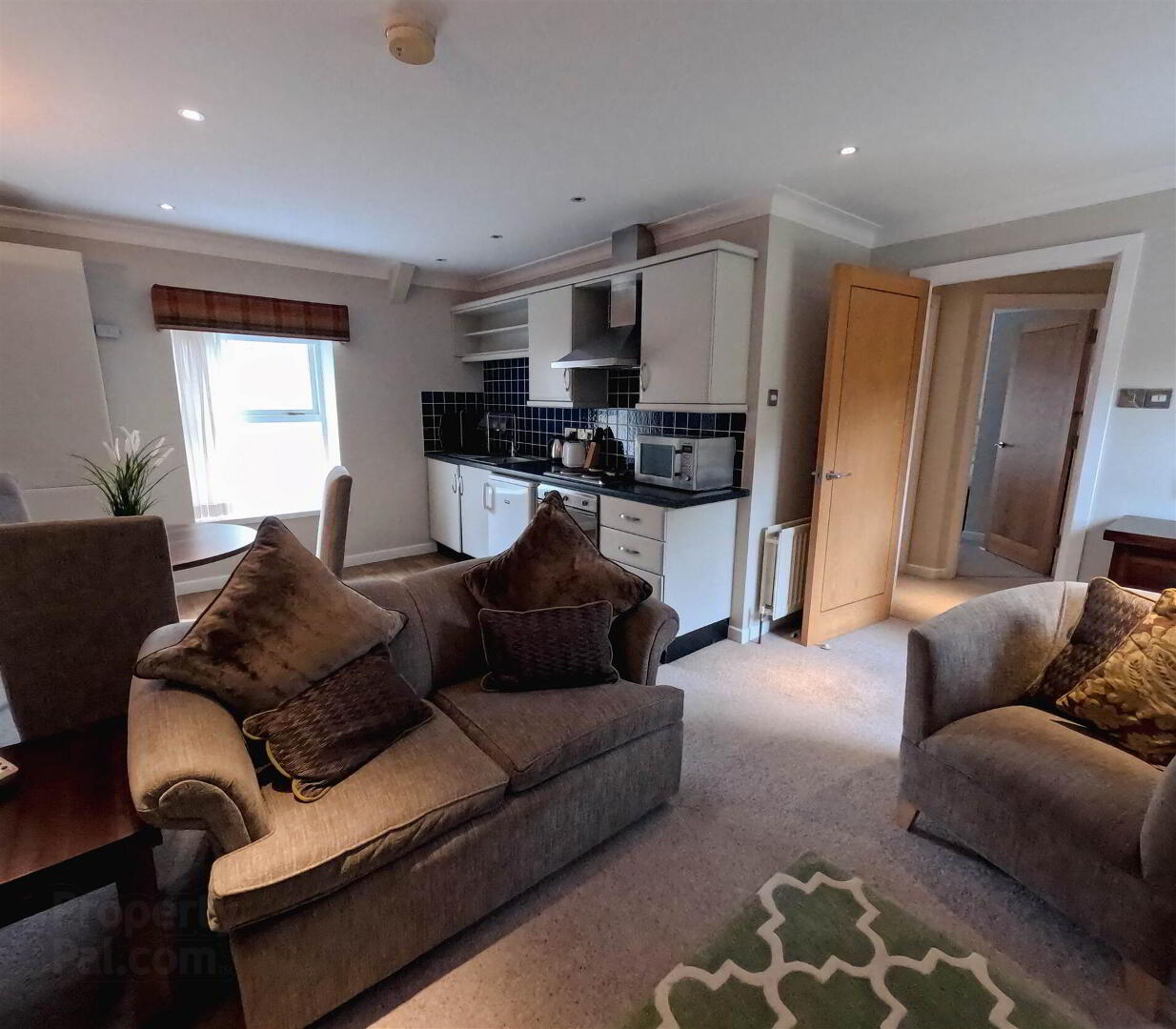 Serviced Apartment, 1 Stag Lodge Apartments 3 of 15