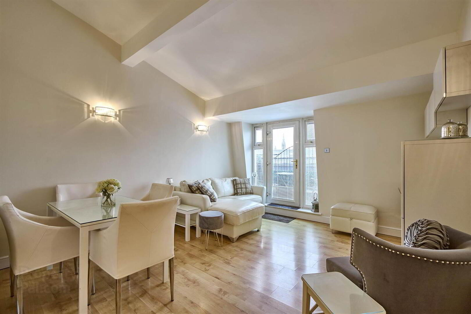 10 Sullivan Court 4 of 19
