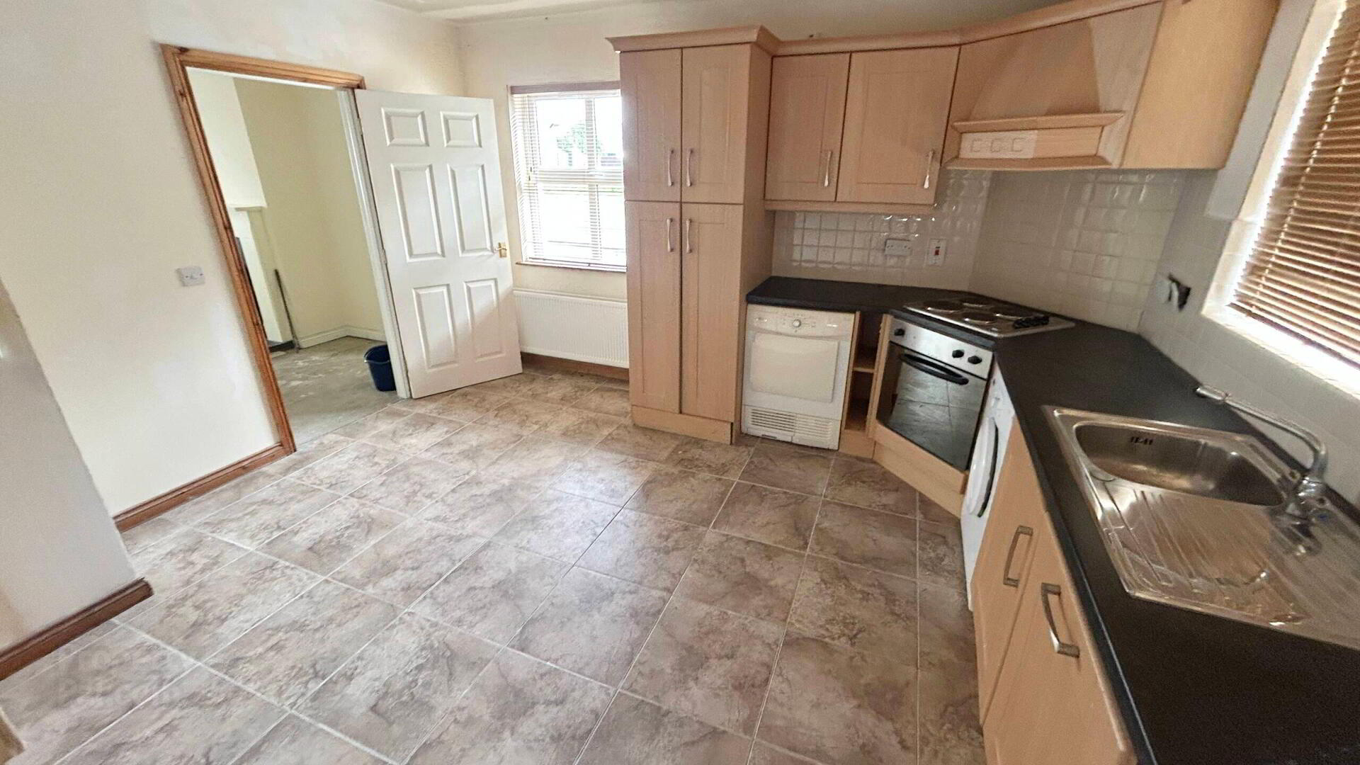 1 Knockmore Road 5 of 13