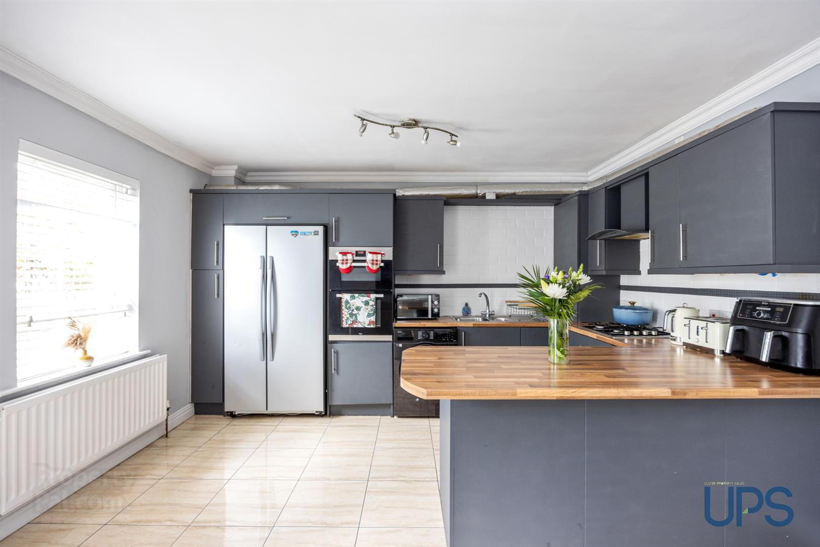 Apt 58, Mount Eagles Square 7 of 31