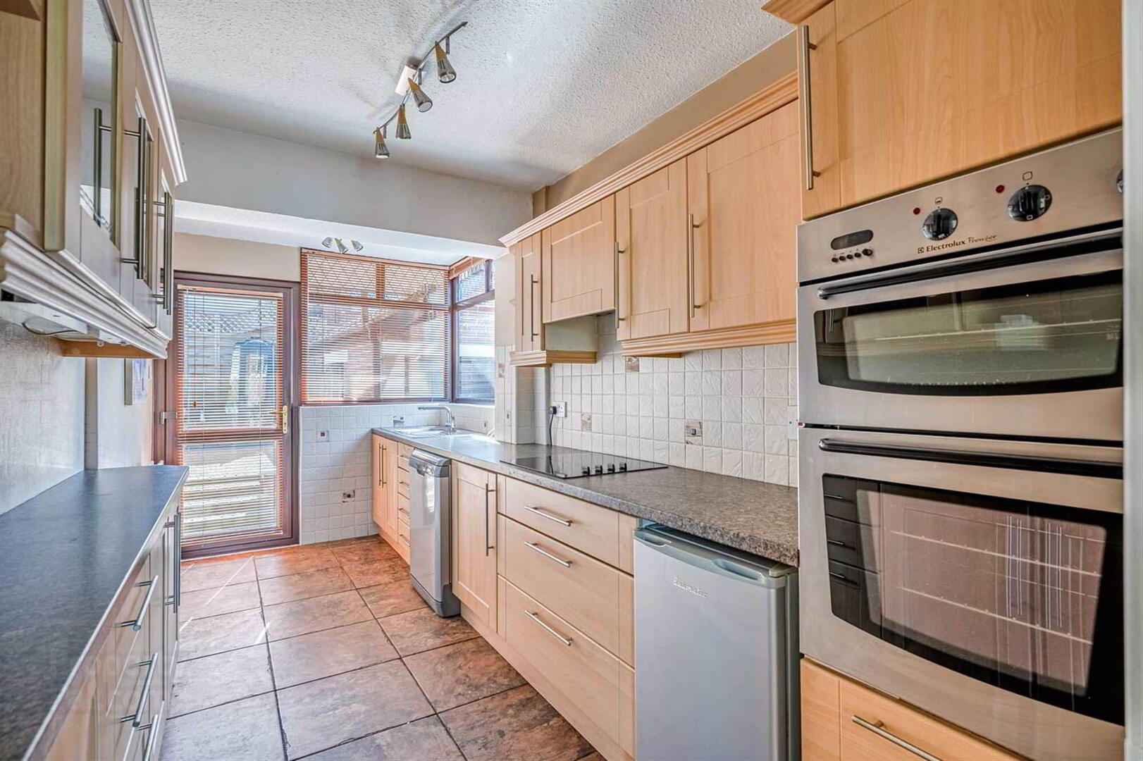 13 Garnerville Grove 15 of 28