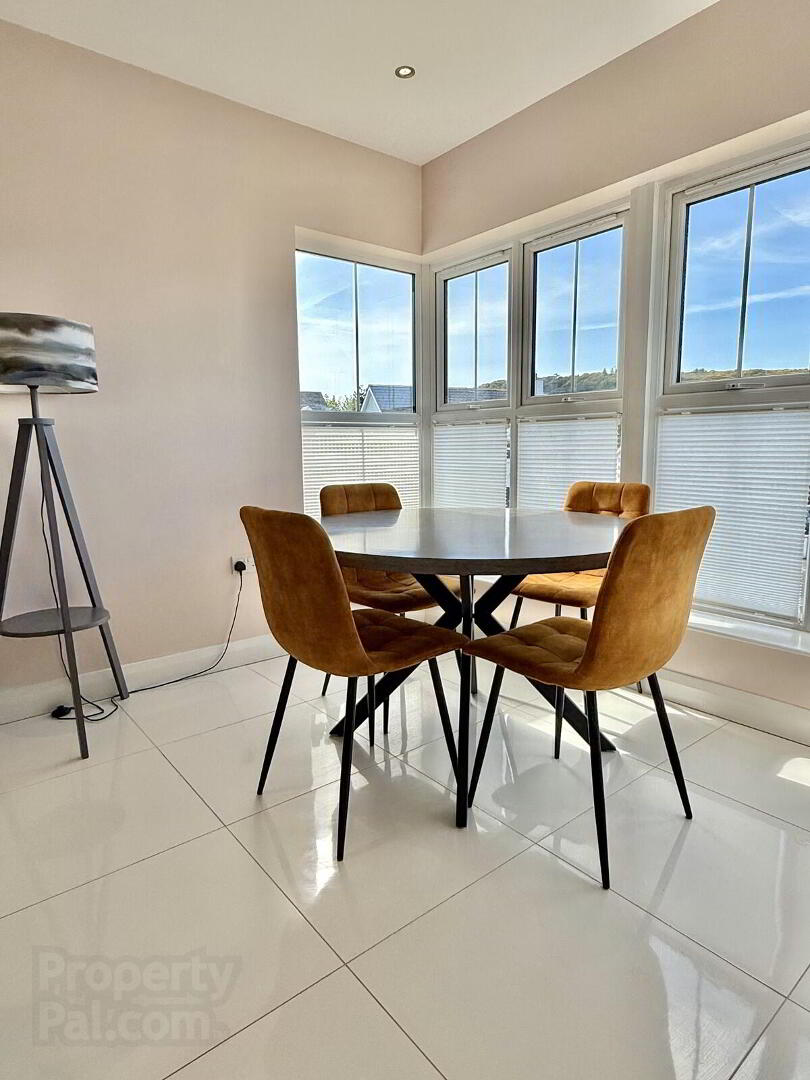 9 Craigagh Grove 13 of 36