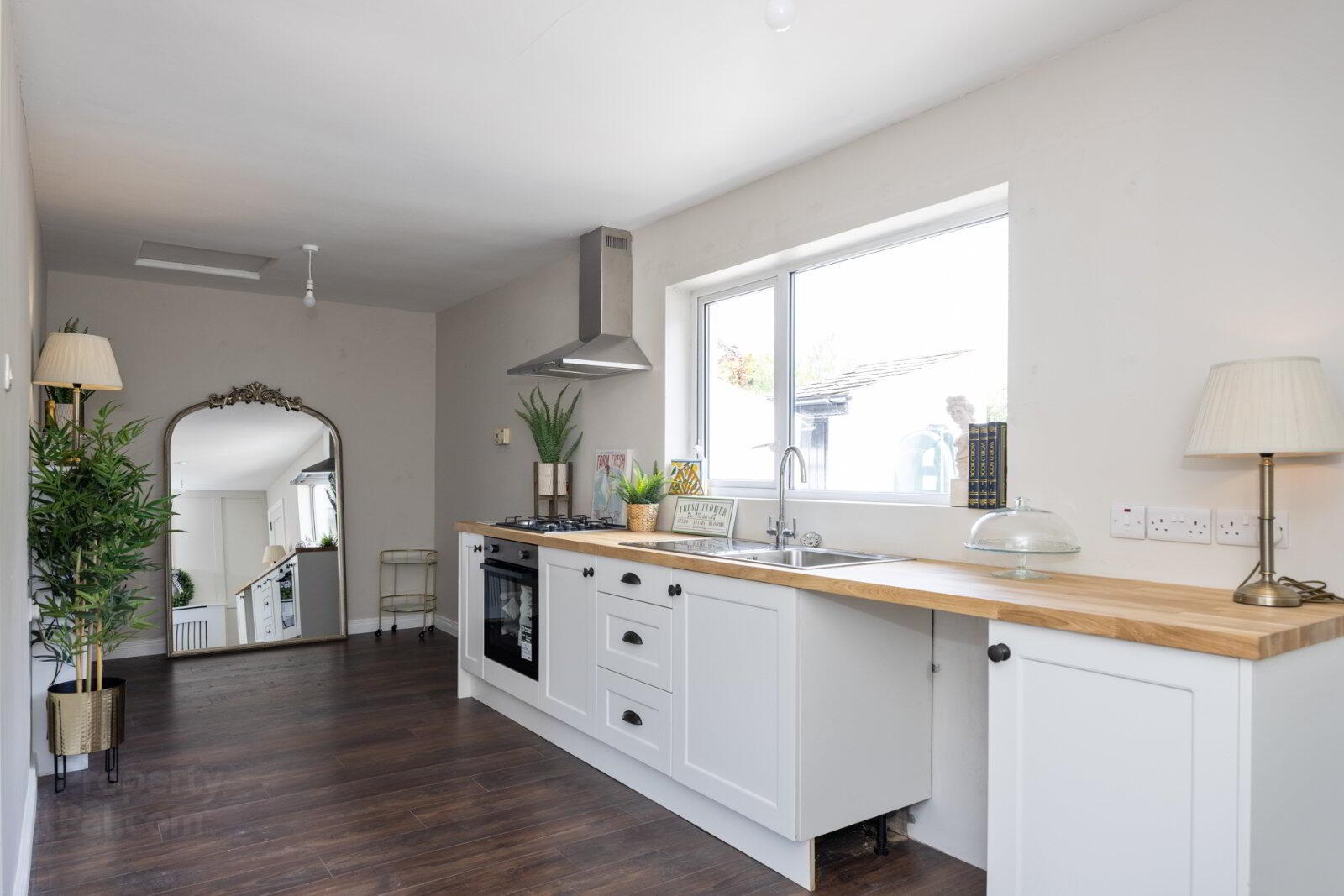 10 Lurgan Road 3 of 13