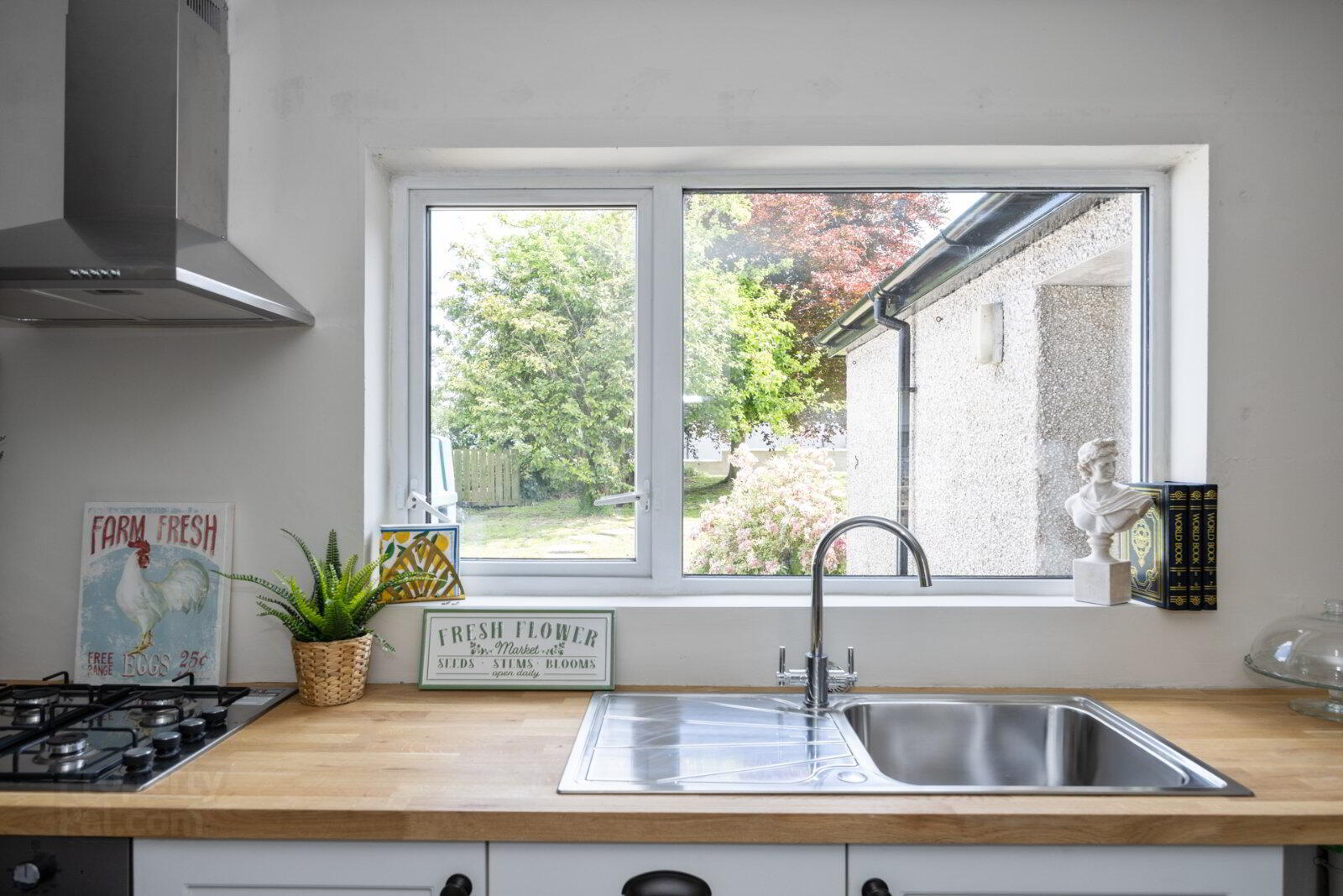 10 Lurgan Road 4 of 13