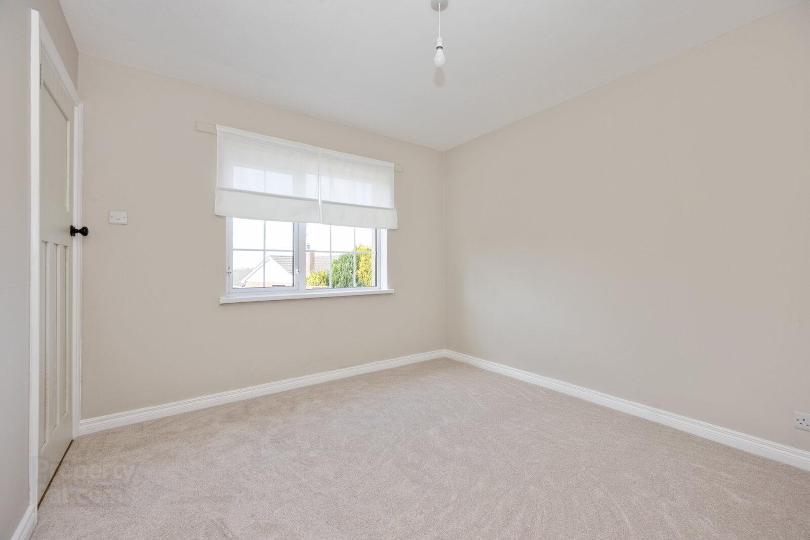 10 Lurgan Road 8 of 13